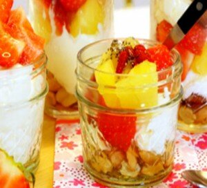 Yoghurt and fruit